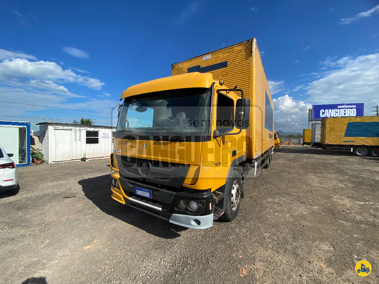 CAMINHAO MERCEDES-BENZ MB 2426 Baú Furgão Truck 6x2 Seminovos Cangueiro Caminhões CARIACICA ESPÍRITO SANTO ES